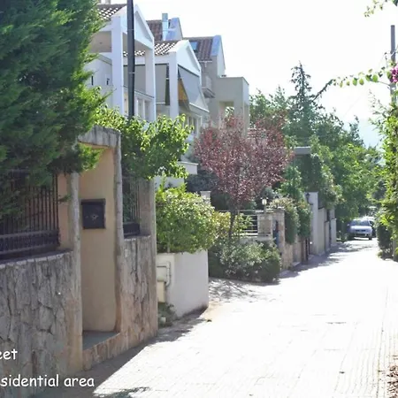 Cool Boho Apartment, 1min To Highway, Parking Athens