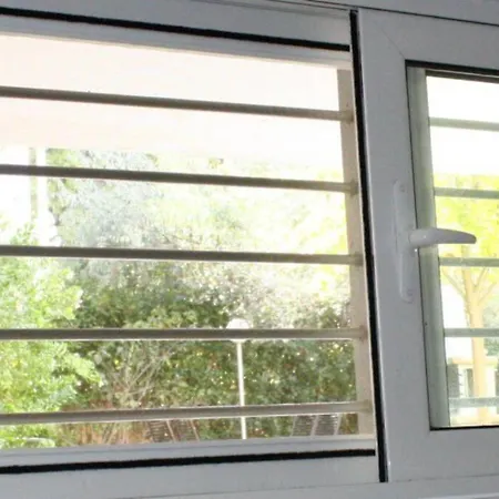 Cool Boho Apartment, 1min To Highway, Parking Apartment *